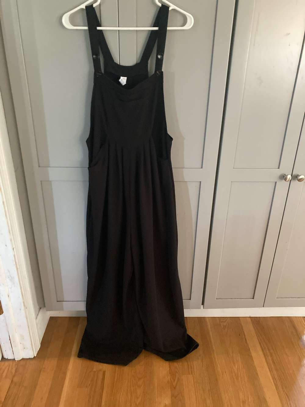 Halara Black Wide-Leg Jumpsuit with Adjustable Straps
